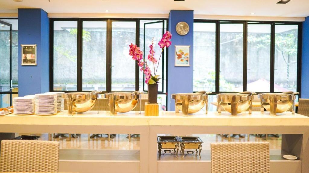 Indies Hotel Bandung Esterno foto