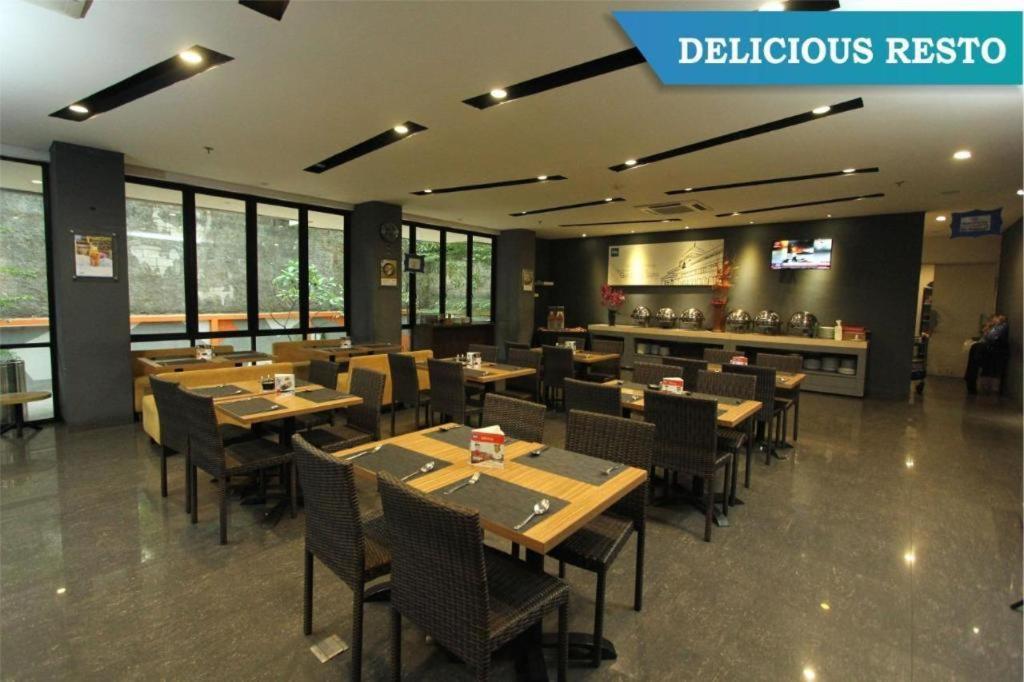 Indies Hotel Bandung Esterno foto
