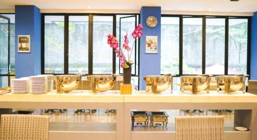 Indies Hotel Bandung Esterno foto