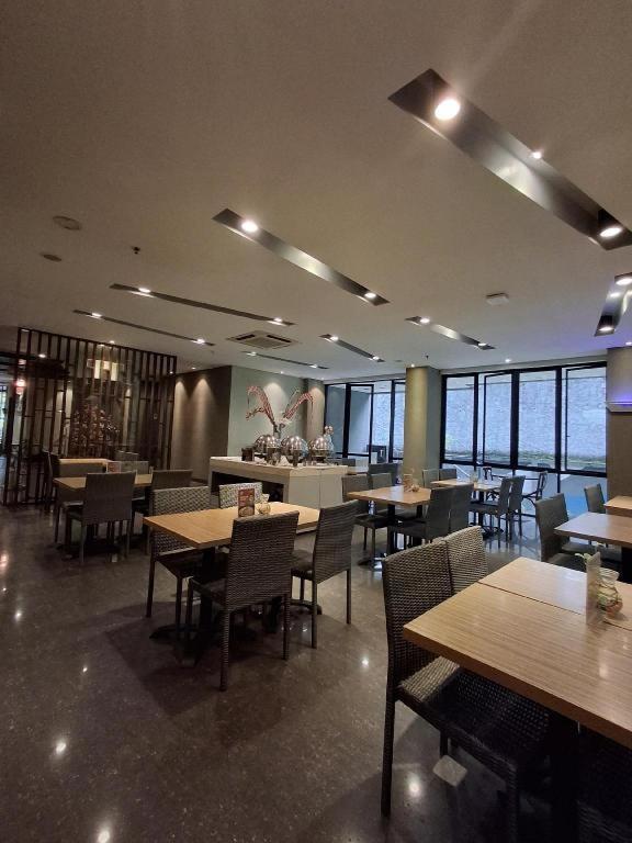 Indies Hotel Bandung Esterno foto