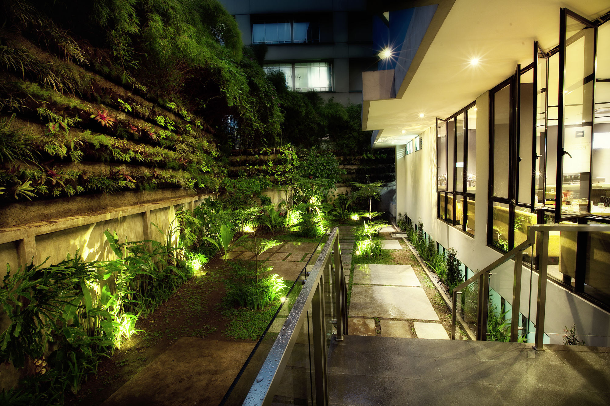 Indies Hotel Bandung Esterno foto