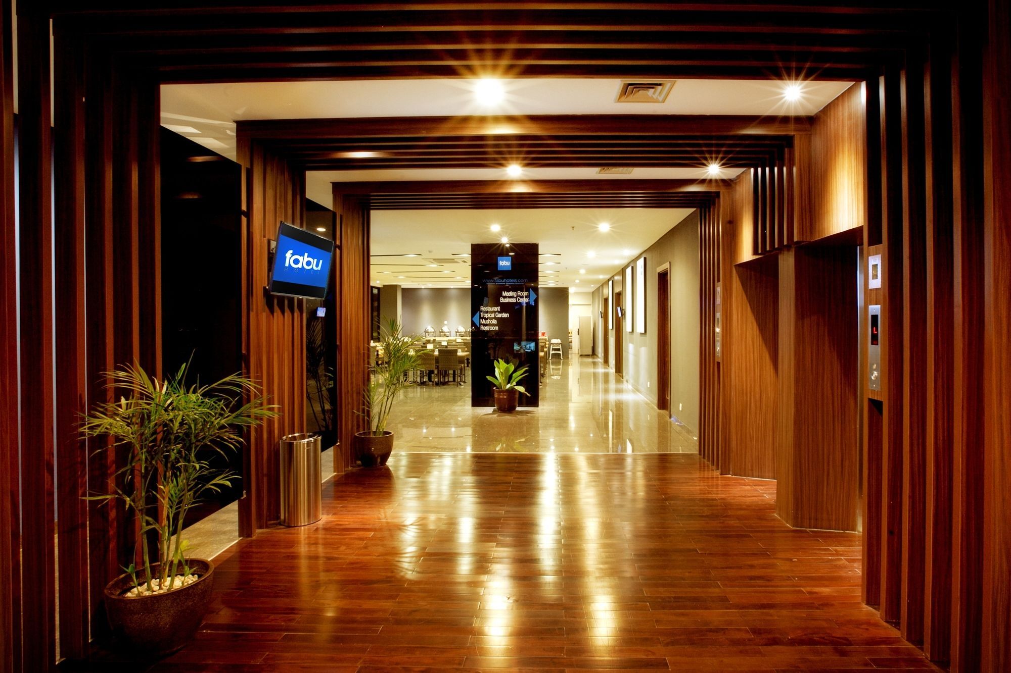 Indies Hotel Bandung Esterno foto